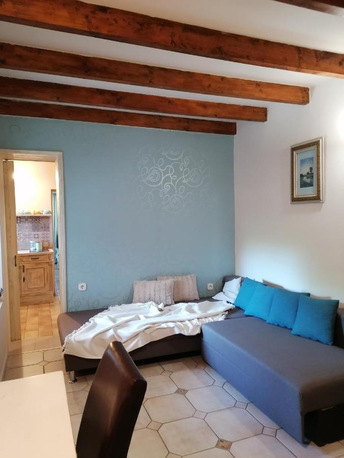 Bastya Apartman Eger Exteriör bild